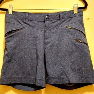 Columbia Peak to Point shorts